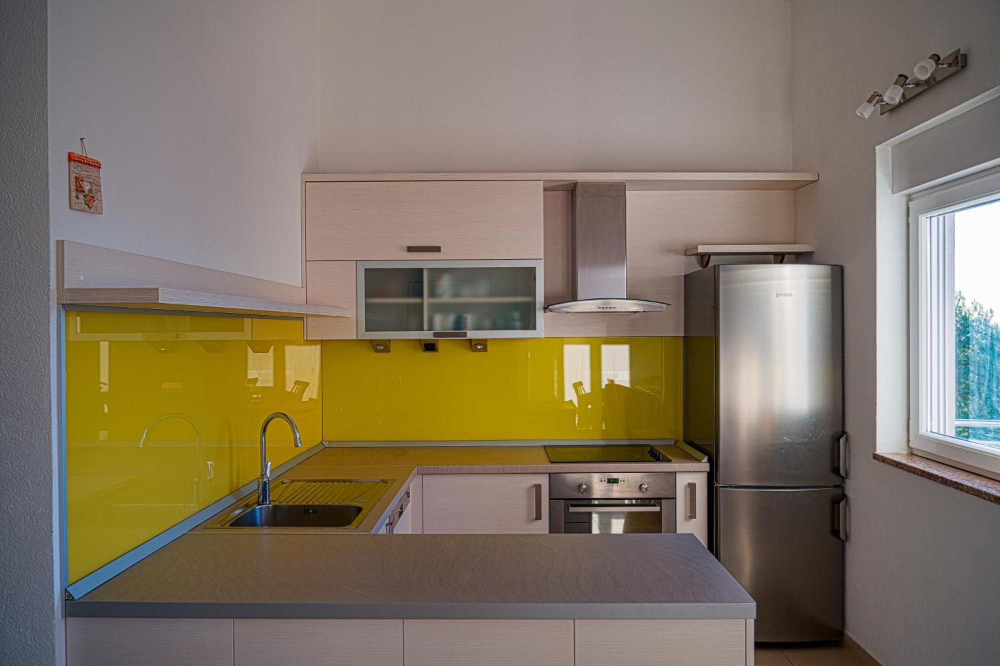 Apartments Sara & Nina Omiš Extérieur photo